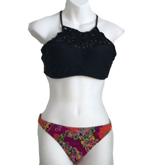 Xhilaration Crochet Halter Bikini Top Black Large - Picture 6 of 10